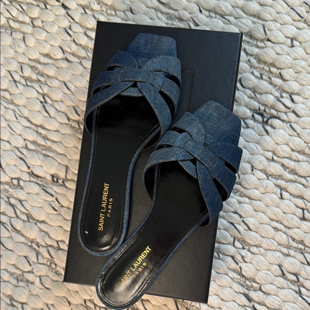 YSL slides size 39